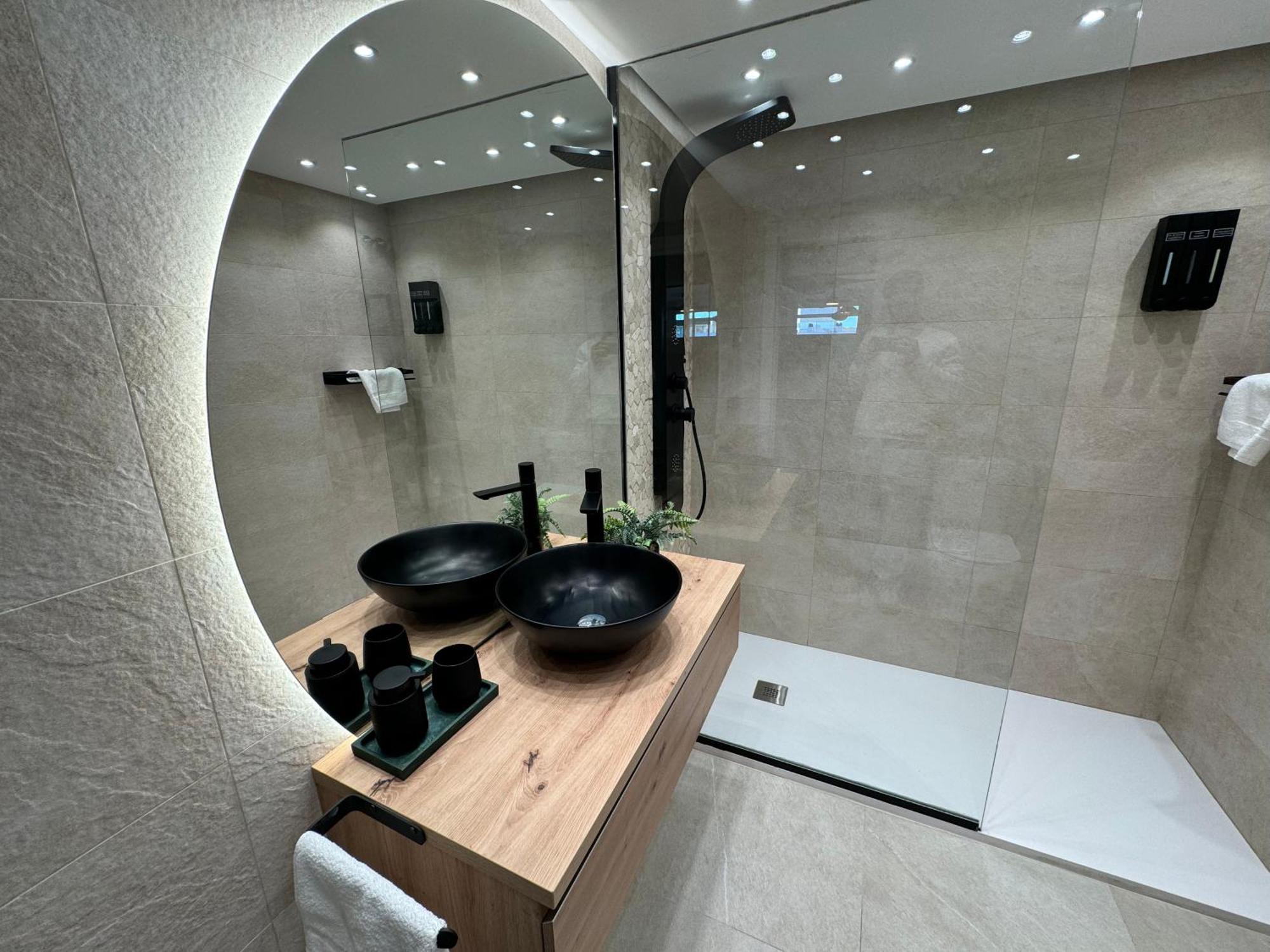 Zelun Suite Torremolinos Center Ngoại thất bức ảnh