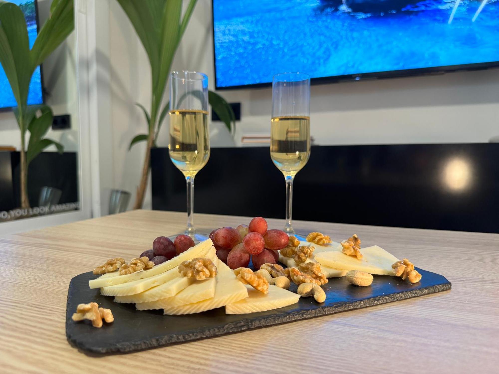 Zelun Suite Torremolinos Center Ngoại thất bức ảnh