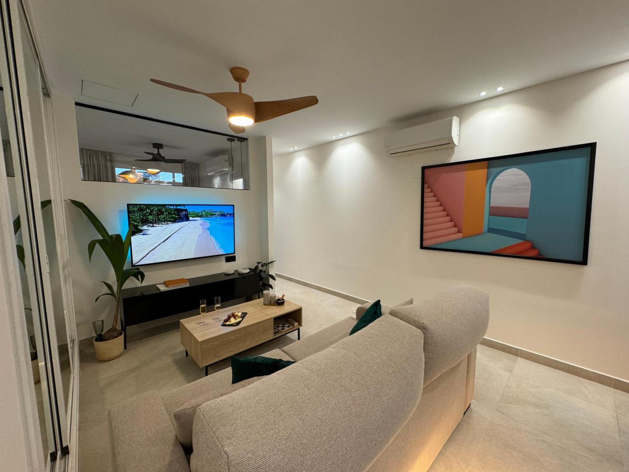 Zelun Suite Torremolinos Center Ngoại thất bức ảnh