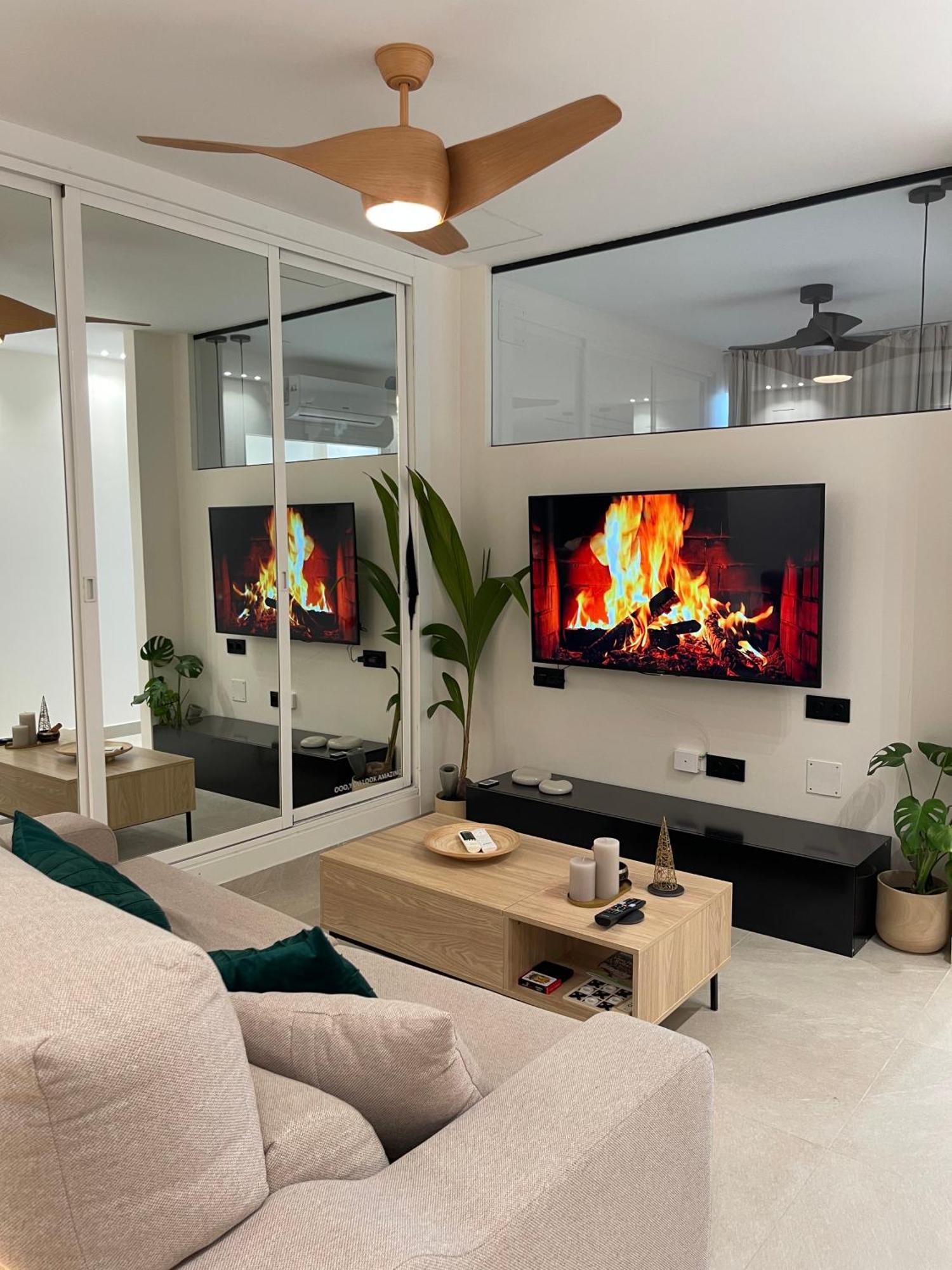 Zelun Suite Torremolinos Center Ngoại thất bức ảnh
