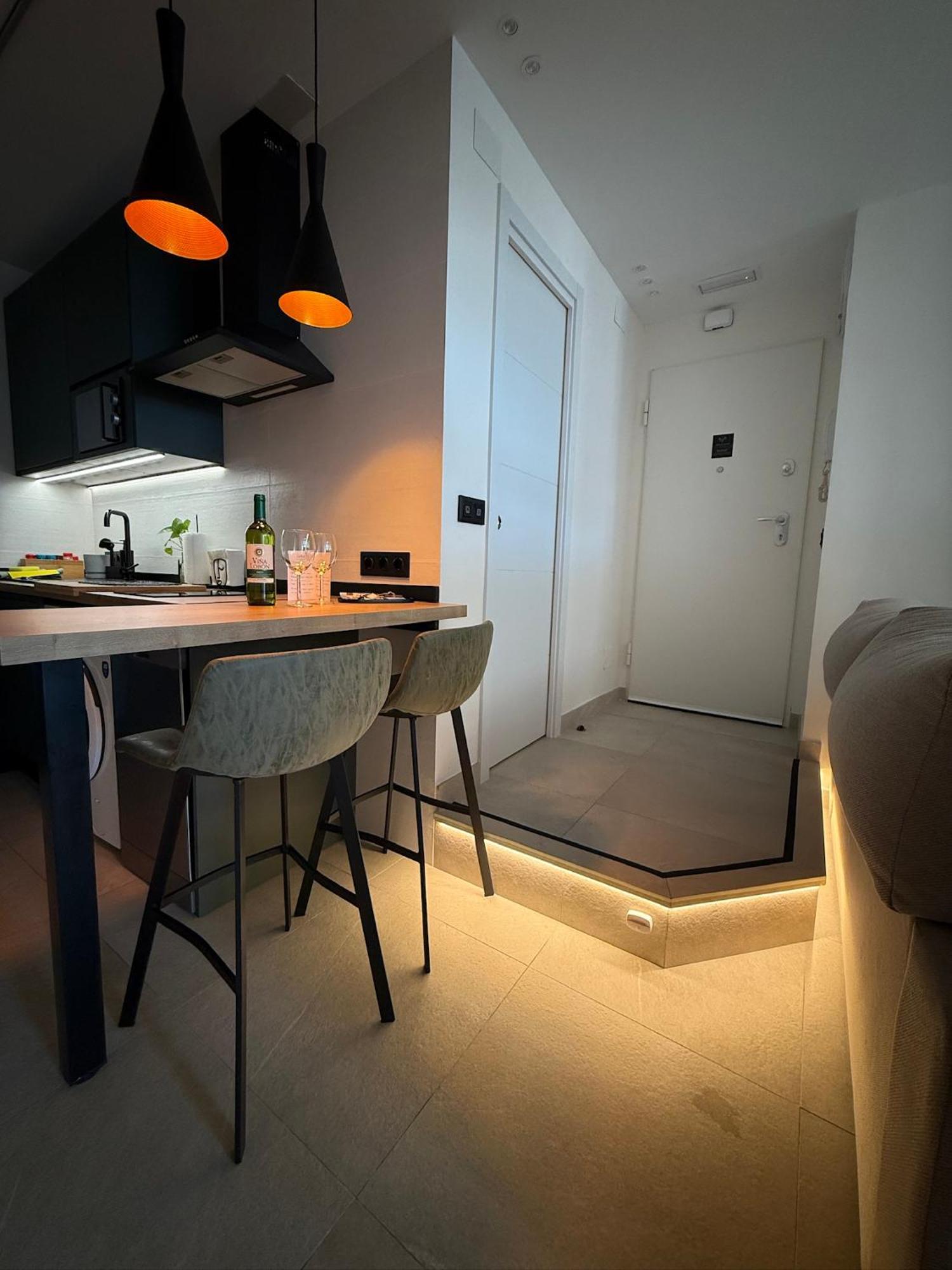 Zelun Suite Torremolinos Center Ngoại thất bức ảnh