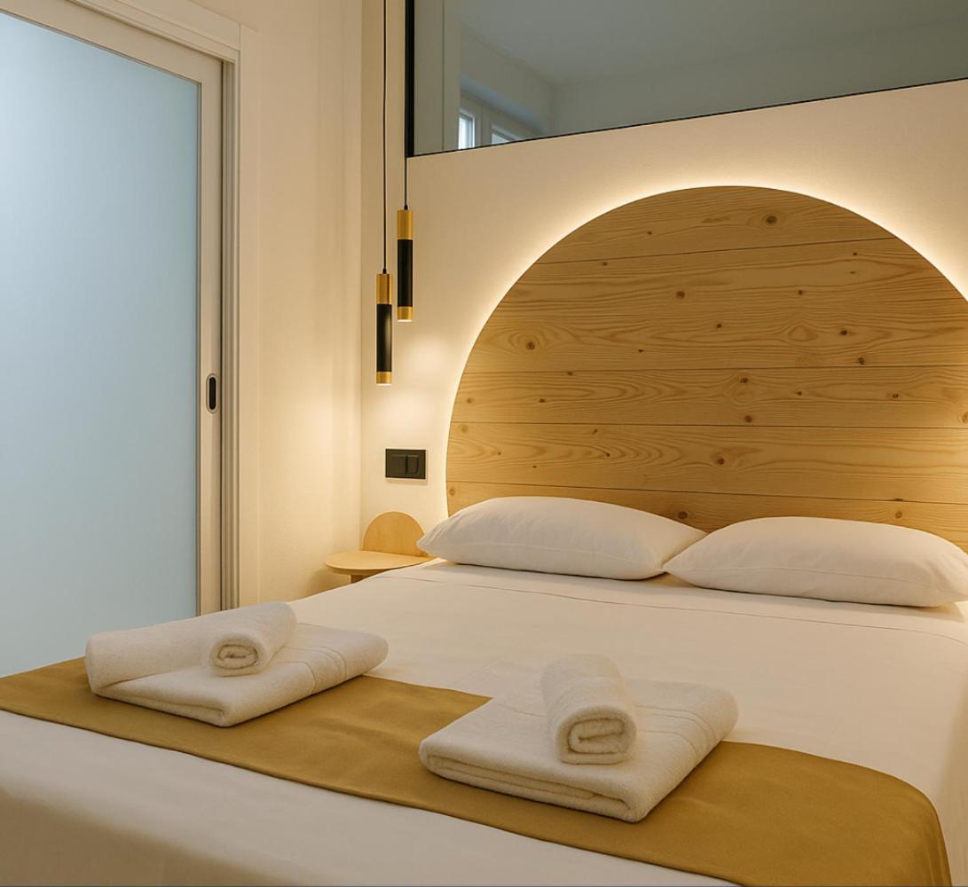 Zelun Suite Torremolinos Center Ngoại thất bức ảnh